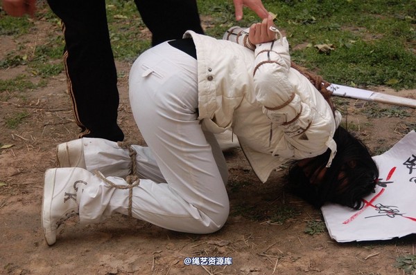 mj影视 - 安娜刑场2013-04-13 第 163 张图片