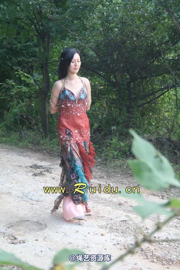 锐度主张 - 20070818第29期 宝宝草地漫舞图片 第 75 张图片