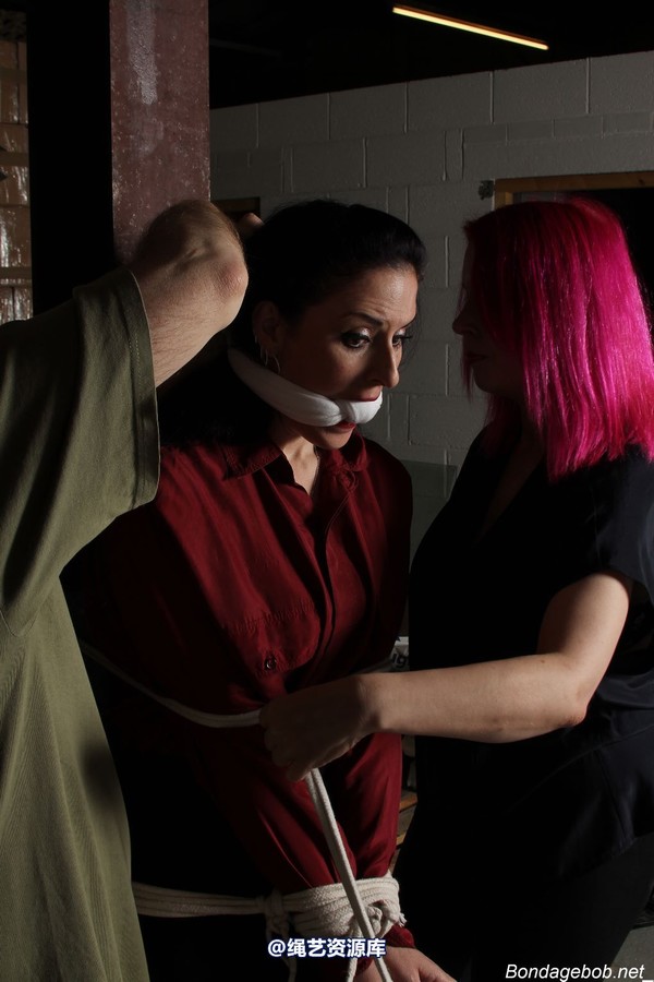 bondagebob - Caroline Pierce Temptress Kate The Takers 第 38 张图片