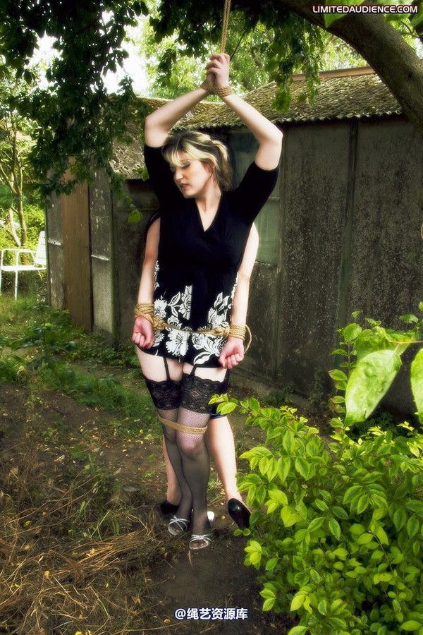 limitedaudience - 2009 nikki rebekka raynor nature bound 2 第 5 张图片