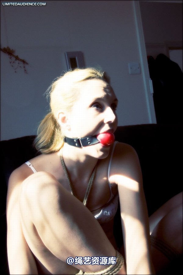 limitedaudience - 2008 ariel self bondage 第 8 张图片