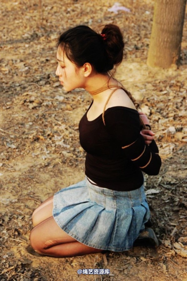 mj影视 - 2013-3-4陈沫踏青 黑丝美女最终的不归路 第 104 张图片
