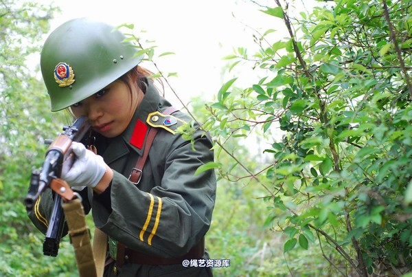 唯美之家 - 外拍军装三模特 第 74 张图片
