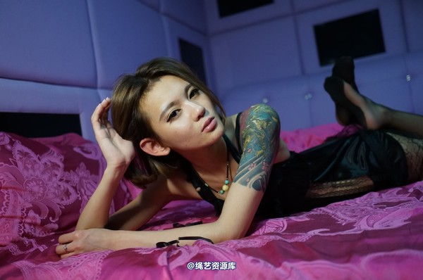 dk13美束馆 - 12.20-DJ黑丝情趣C-122P 第 2 张图片