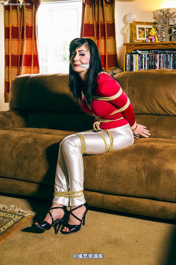 limitedaudience - 2013 nyxon tied in spandex disco jeans 第 28 张图片