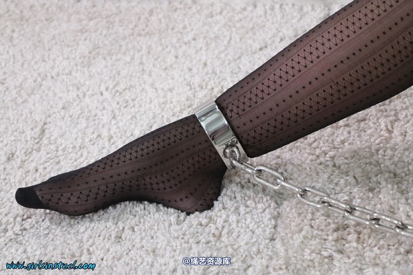 girlsinsteel - Heavy chinese cuffs 第 54 张图片
