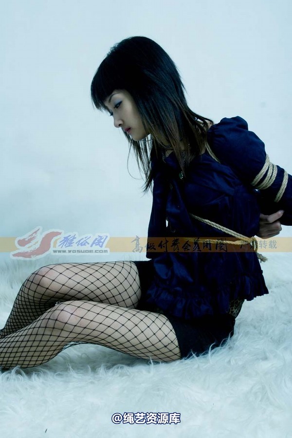 雅俗阁 - 20070404雪儿制服 第 12 张图片