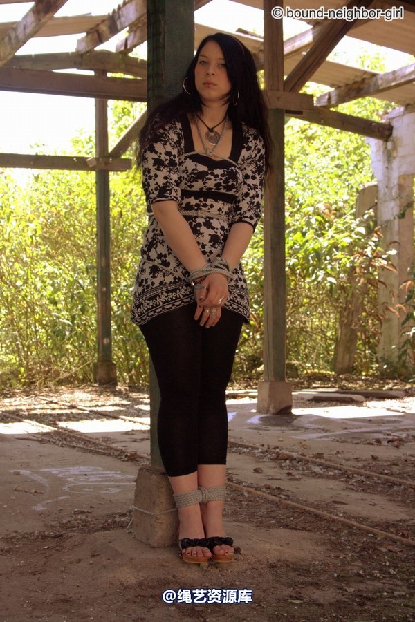 bound-neighbor-girl - Jasmin - Tied up in the ruins 1 第 22 张图片