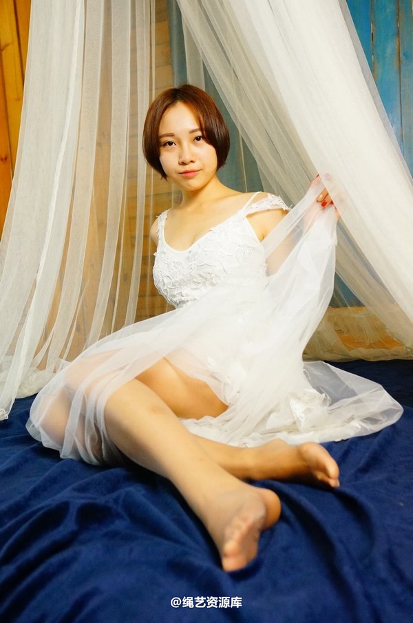 dk13美束馆 - 9.16-小仙儿白婚纱-C130P 第 20 张图片