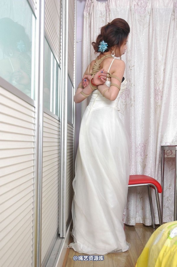 唯美之家 - 丽莎婚纱捆绑2010-7-8 第 93 张图片