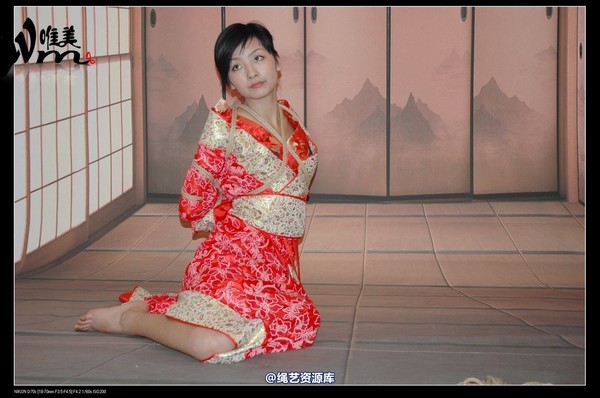 唯美之家 - 08-05-29盈盈汉服-护士装 第 135 张图片