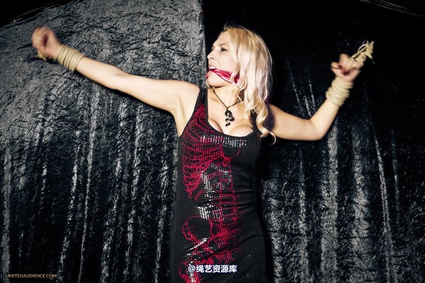 limitedaudience - 2013 elyssia bondage showtime 第 9 张图片