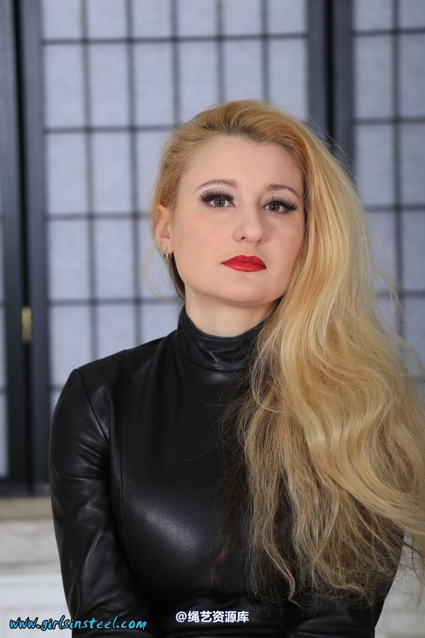 girlsinsteel - Jelena as a leather lady 第 25 张图片