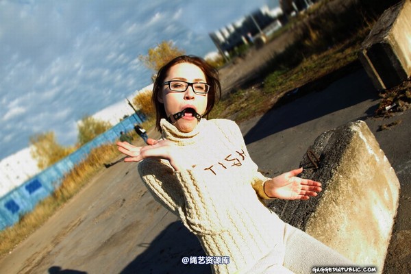 gaggedinpublic - gip351 第 21 张图片