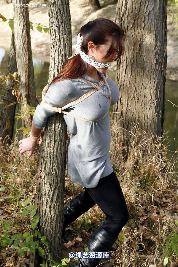 jbroper - Christina Carter 2011-3 第 12 张图片