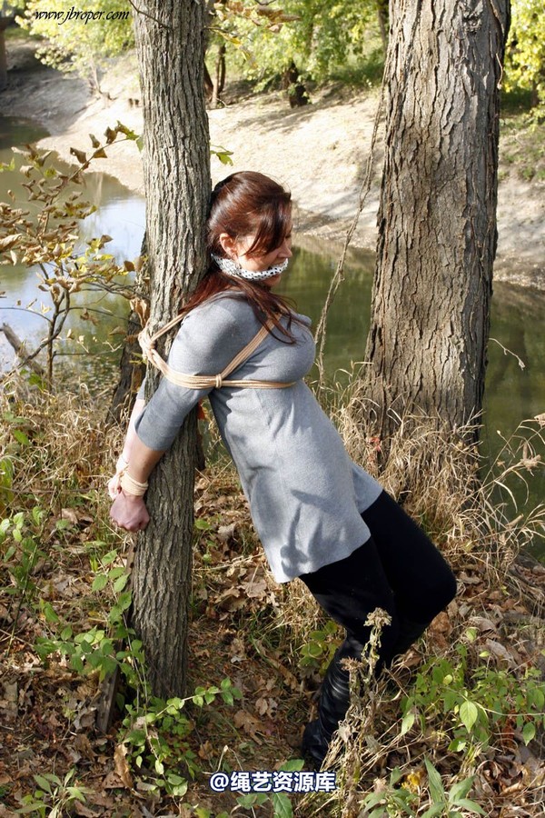 jbroper - Christina Carter 2011-3 第 39 张图片