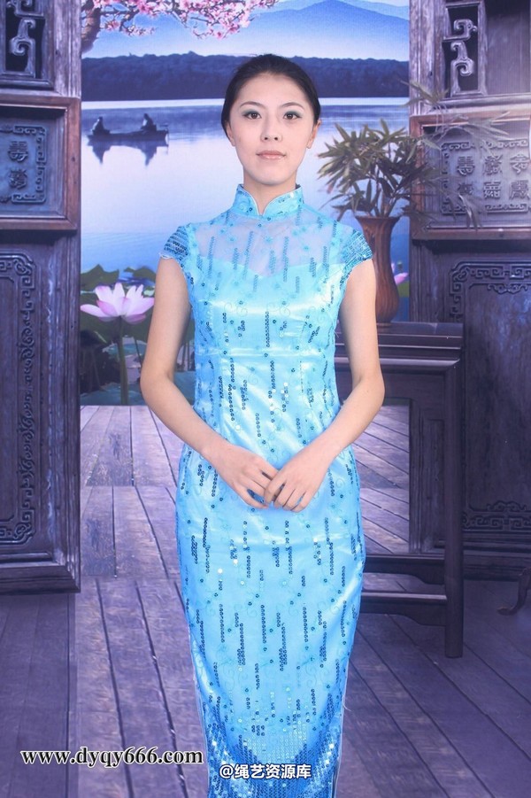 典雅倩影 - 107-瑞应金穰万万年，婷中子弟共兰秀 第 39 张图片