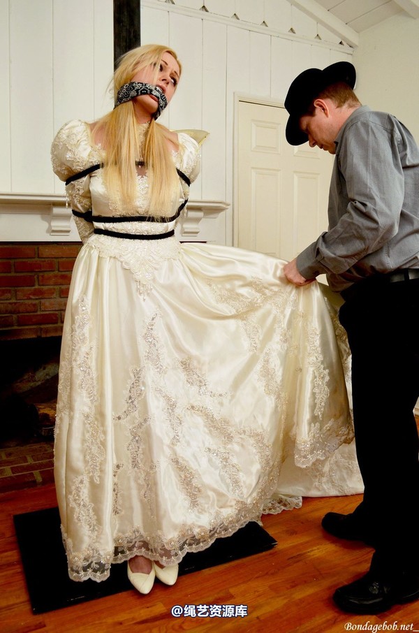 bondagebob - Martina Warren Bride 第 125 张图片