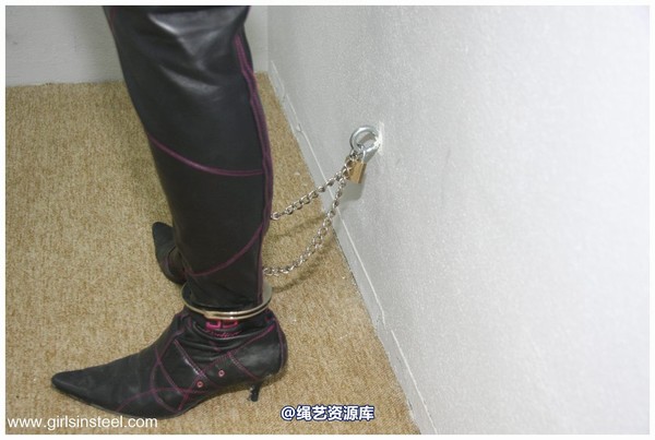 girlsinsteel - in the prison 第 65 张图片