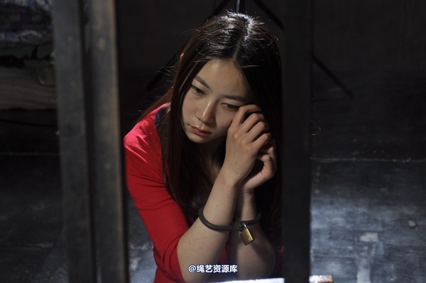 mj影视 - 车模梅晓雯 第 76 张图片