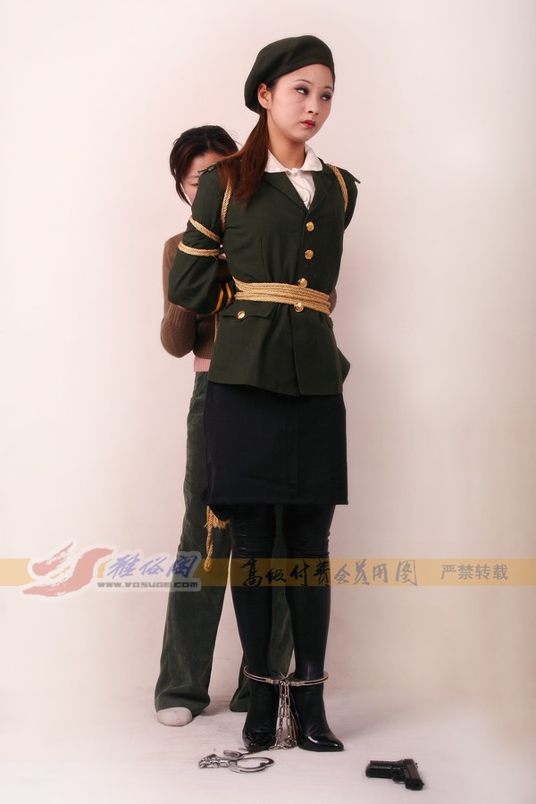 雅俗阁 - 20060422雅思警服(2) 第 54 张图片