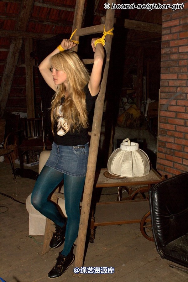 bound-neighbor-girl - Kate - Tied up in the attic 3 第 1 张图片