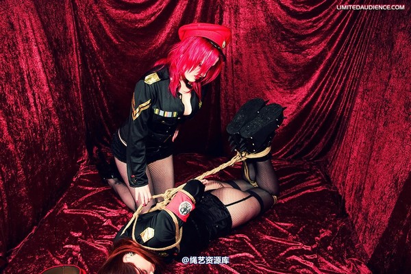limitedaudience - 2009 scarlett shrinking violet agents in training 第 11 张图片