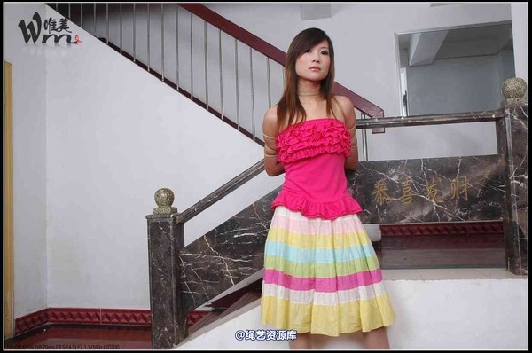 唯美之家 - 2008-09-28灵儿五彩裙五花 第 18 张图片
