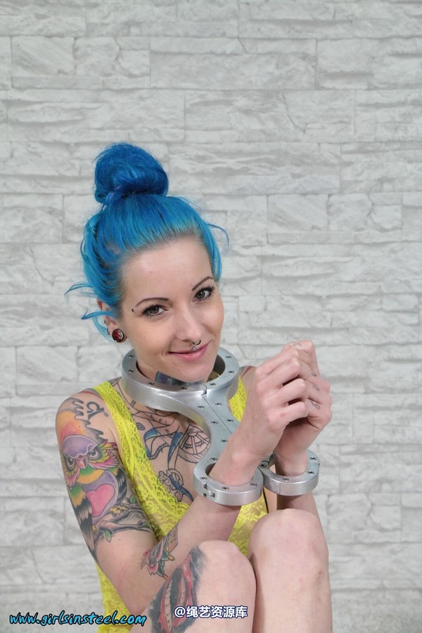 girlsinsteel - Tattoo model very helpless 第 15 张图片