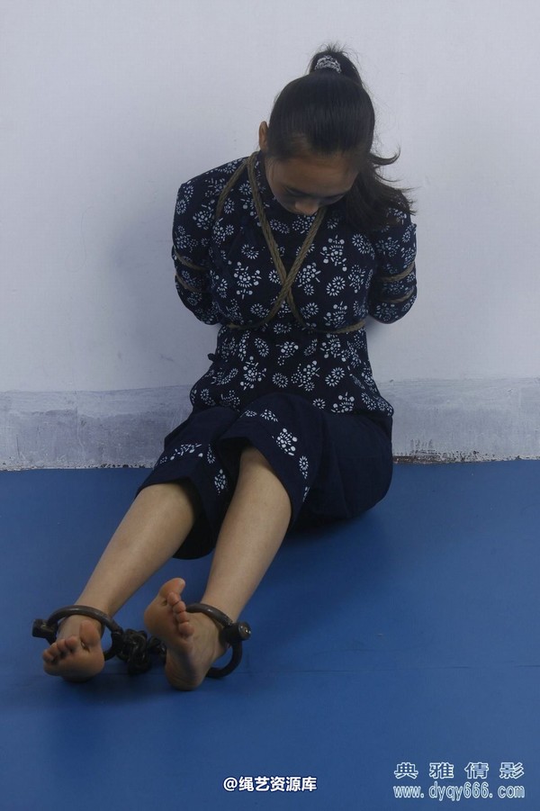 典雅倩影 - 324-女交通员被捕 第 83 张图片