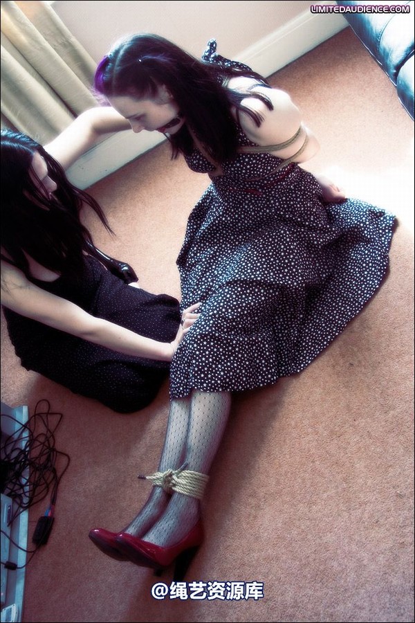 limitedaudience - 2008 elyssia tarda girlfriends in trouble 2 第 1 张图片