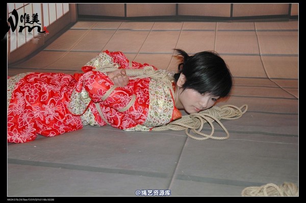唯美之家 - 08-05-29盈盈汉服-护士装 第 123 张图片