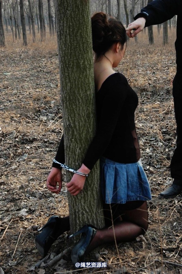 mj影视 - 2013-3-4陈沫踏青 黑丝美女最终的不归路 第 304 张图片