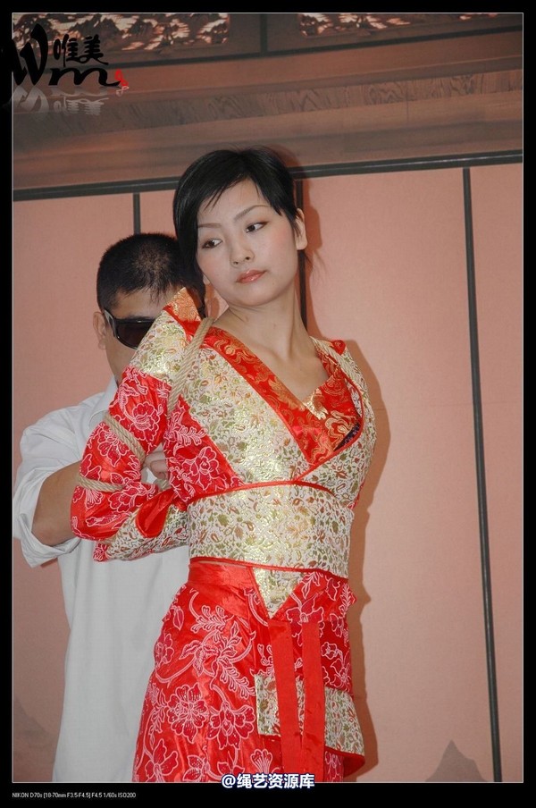 唯美之家 - 08-05-29盈盈汉服-护士装 第 8 张图片