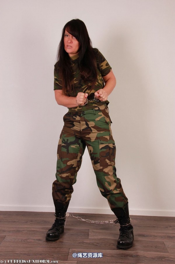 cuffedinuniform - ciu310 第 2 张图片