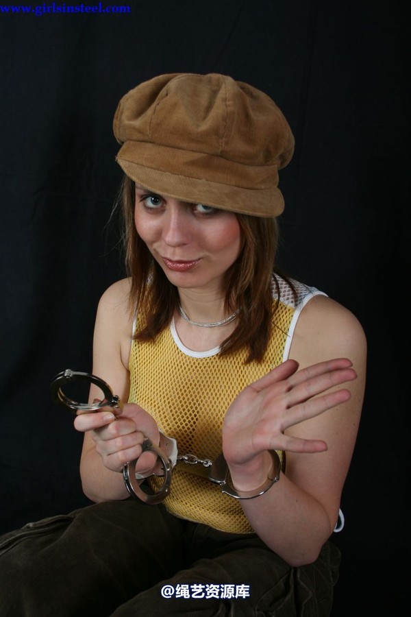 girlsinsteel - Miri in cuffs 第 55 张图片