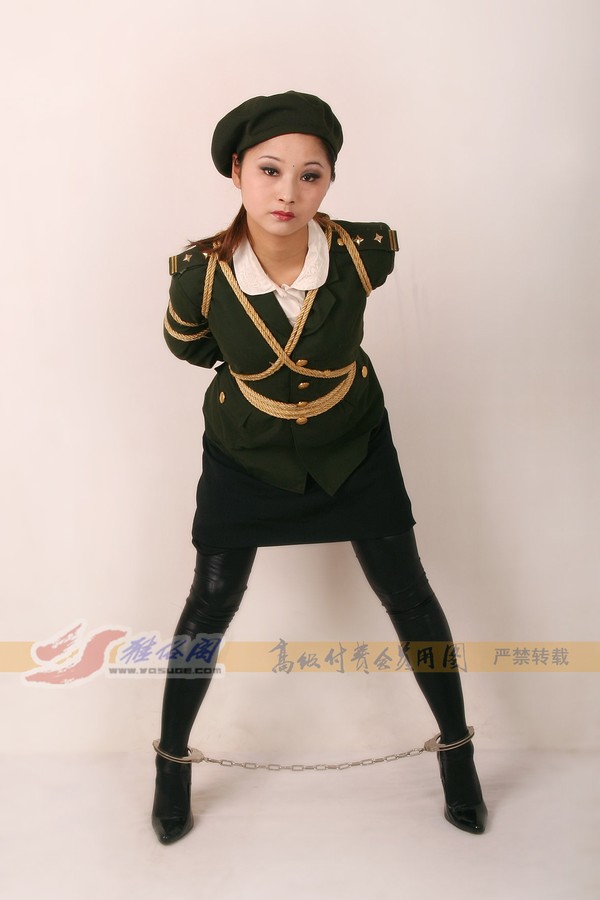 雅俗阁 - 20060422雅思警服(2) 第 129 张图片