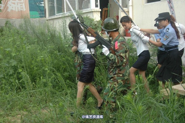 mj影视 - 血的代价执行刑场 失禁战栗2013-08-26 第 113 张图片