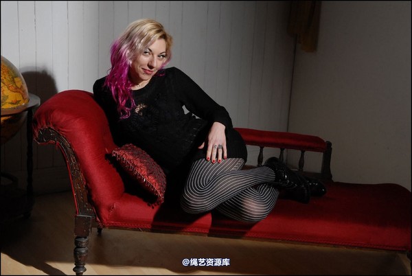 simplytied - Sophia D in wolfords 第 2 张图片