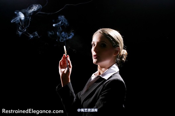 restrainedelegance - Femme Fatale 第 15 张图片