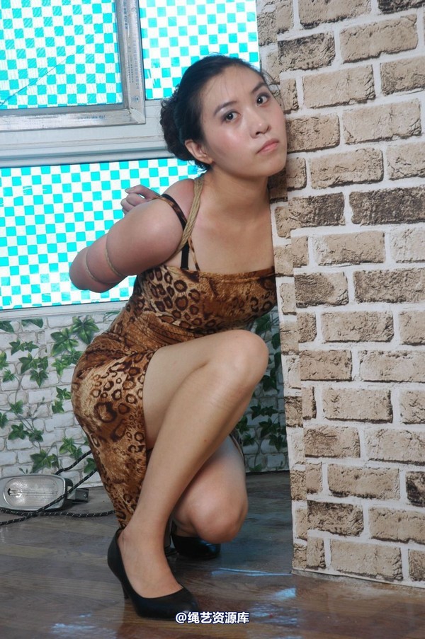 唯美之家 - 晶晶豹纹吊带2010-8-26 第 71 张图片