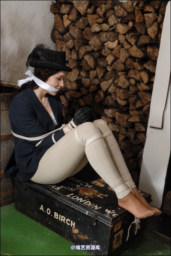 simplytied - That hat and gloves 第 17 张图片