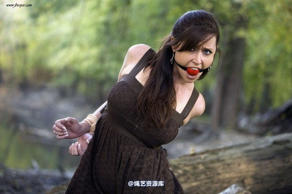 jbroper - Christina Carter 2011-1 第 54 张图片