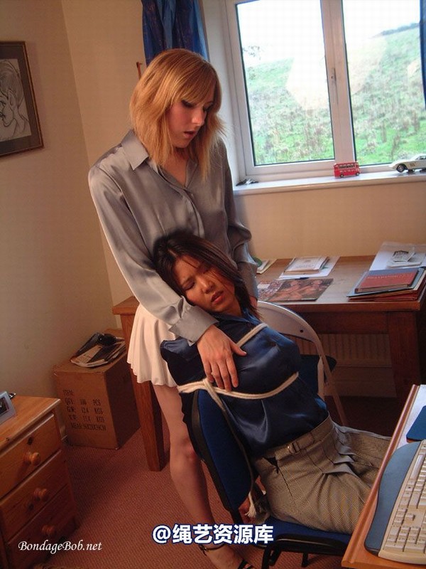 bondagebob - Luxi and Kerry Office romance 第 27 张图片