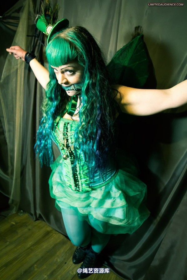 limitedaudience - 2012 raevan green fairy captured 第 1 张图片