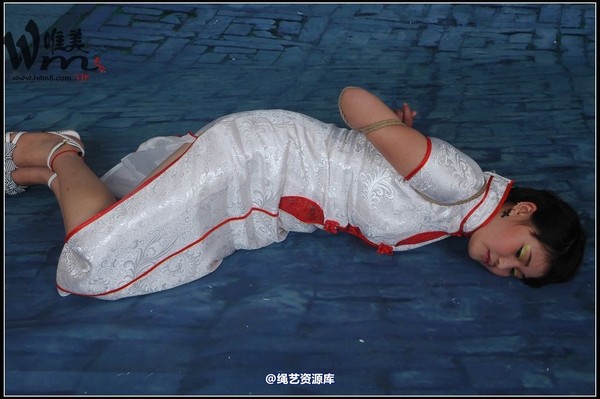 唯美之家 - 08-05-07新模特三 第 244 张图片