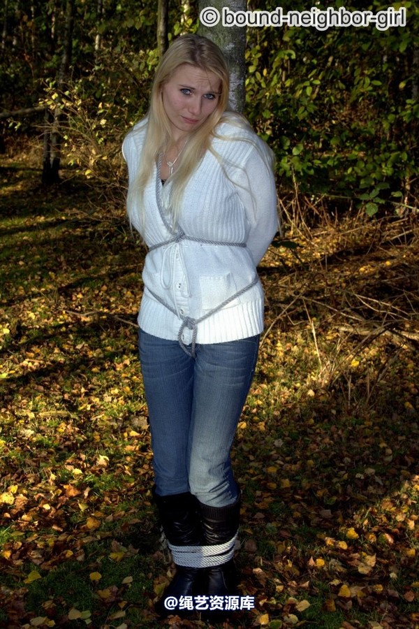 bound-neighbor-girl - Bambi - Tied up in the autumn woods Part 1 第 46 张图片