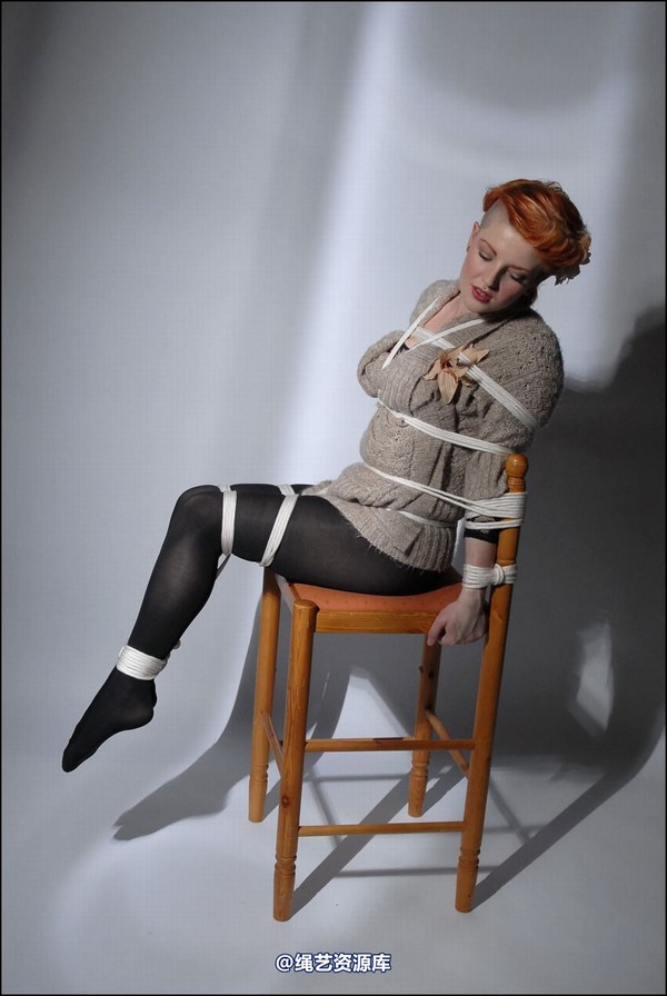 simplytied - RR in tight chair tie 第 21 张图片