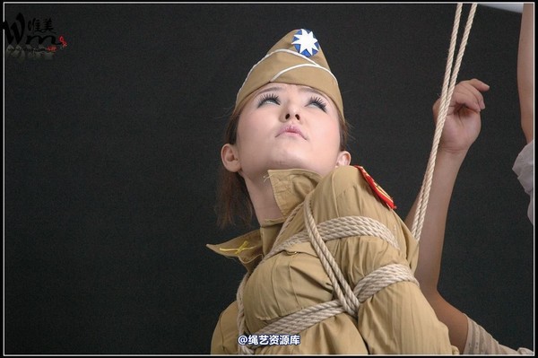 唯美之家 - 08-06-02新疆军装 第 166 张图片