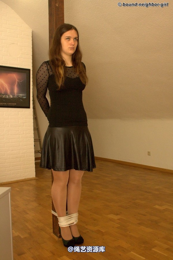 bound-neighbor-girl - Guest Romy - For the first time tied up in the office 2 第 14 张图片
